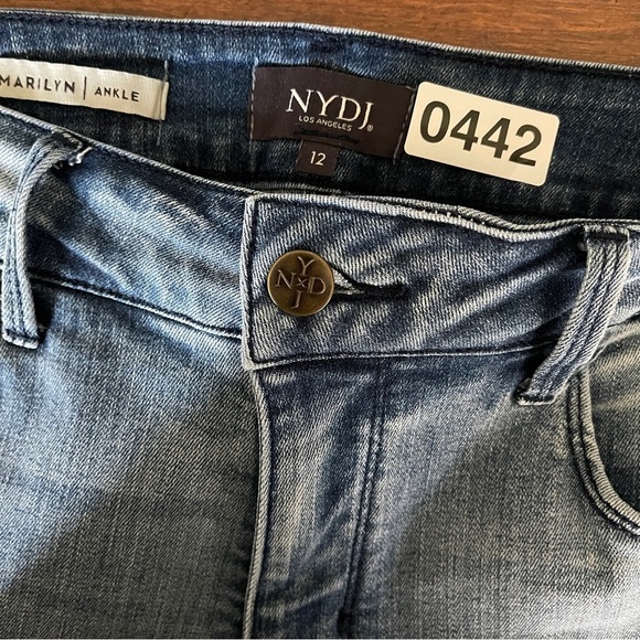 NYDJ Marilyn Embroidered Ankle Crop Jeans  | Size 12 | Lift Tuck Technology - Picture 16 of 16